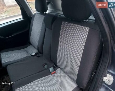 Синий Опель Мерива, объемом двигателя 1.6 л и пробегом 250 тыс. км за 4100 $, фото 17 на Automoto.ua