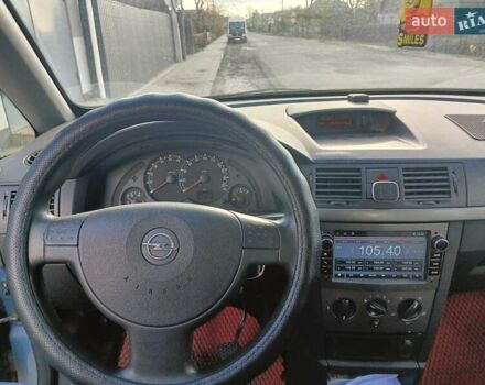 Синий Опель Мерива, объемом двигателя 1.25 л и пробегом 255 тыс. км за 4100 $, фото 3 на Automoto.ua