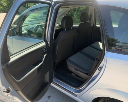 Синий Опель Мерива, объемом двигателя 1.6 л и пробегом 257 тыс. км за 4800 $, фото 6 на Automoto.ua