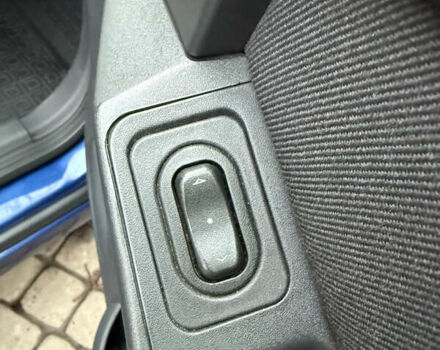 Синій Опель Меріва, об'ємом двигуна 1.6 л та пробігом 240 тис. км за 4700 $, фото 11 на Automoto.ua