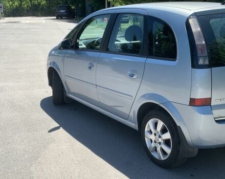 Синий Опель Мерива, объемом двигателя 1.6 л и пробегом 257 тыс. км за 4800 $, фото 4 на Automoto.ua