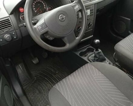 Синий Опель Мерива, объемом двигателя 1.6 л и пробегом 152 тыс. км за 4550 $, фото 4 на Automoto.ua