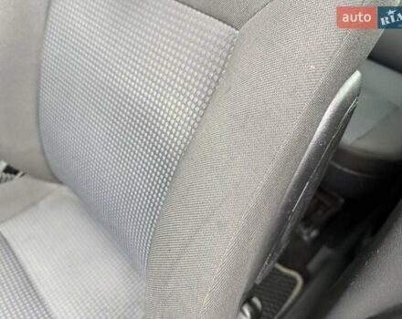 Синий Опель Мерива, объемом двигателя 1.6 л и пробегом 142 тыс. км за 3950 $, фото 60 на Automoto.ua