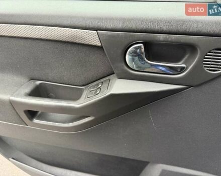 Синий Опель Мерива, объемом двигателя 1.6 л и пробегом 142 тыс. км за 3950 $, фото 65 на Automoto.ua