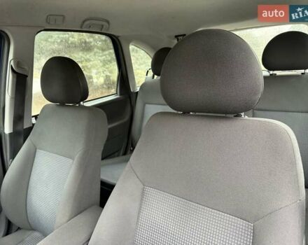 Синий Опель Мерива, объемом двигателя 1.6 л и пробегом 142 тыс. км за 3950 $, фото 57 на Automoto.ua