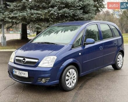 Синий Опель Мерива, объемом двигателя 1.6 л и пробегом 142 тыс. км за 3950 $, фото 2 на Automoto.ua