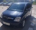 Синий Опель Мерива, объемом двигателя 1.2 л и пробегом 180 тыс. км за 4000 $, фото 1 на Automoto.ua