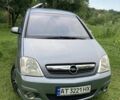 Синий Опель Мерива, объемом двигателя 1.6 л и пробегом 157 тыс. км за 6000 $, фото 1 на Automoto.ua