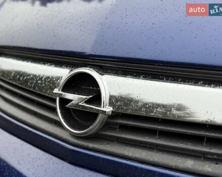 Синий Опель Мерива, объемом двигателя 1.6 л и пробегом 142 тыс. км за 3950 $, фото 7 на Automoto.ua