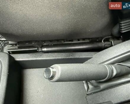 Синий Опель Мерива, объемом двигателя 1.6 л и пробегом 142 тыс. км за 3950 $, фото 61 на Automoto.ua