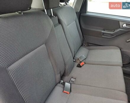 Синий Опель Мерива, объемом двигателя 1.36 л и пробегом 202 тыс. км за 4350 $, фото 16 на Automoto.ua