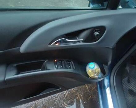 Синий Опель Мерива, объемом двигателя 1.6 л и пробегом 268 тыс. км за 6700 $, фото 11 на Automoto.ua