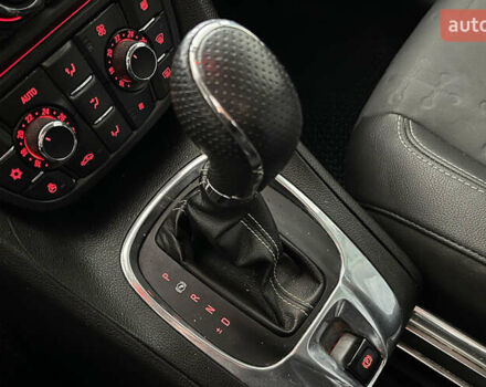 Синий Опель Мерива, объемом двигателя 1.69 л и пробегом 271 тыс. км за 6600 $, фото 16 на Automoto.ua