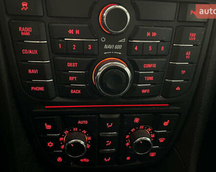 Синий Опель Мерива, объемом двигателя 1.69 л и пробегом 271 тыс. км за 6600 $, фото 14 на Automoto.ua