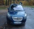 Синий Опель Мерива, объемом двигателя 1.6 л и пробегом 268 тыс. км за 6700 $, фото 3 на Automoto.ua