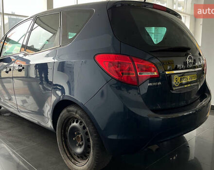 Синий Опель Мерива, объемом двигателя 1.69 л и пробегом 271 тыс. км за 6600 $, фото 4 на Automoto.ua