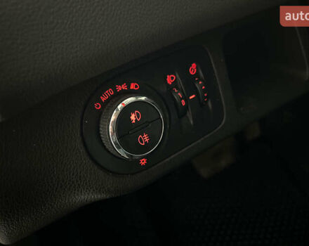 Синий Опель Мерива, объемом двигателя 1.69 л и пробегом 271 тыс. км за 6600 $, фото 15 на Automoto.ua