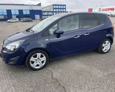 Синий Опель Мерива, объемом двигателя 1.7 л и пробегом 209 тыс. км за 2500 $, фото 9 на Automoto.ua