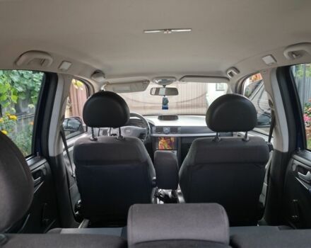 Синий Опель Мерива, объемом двигателя 1.6 л и пробегом 270 тыс. км за 4200 $, фото 5 на Automoto.ua