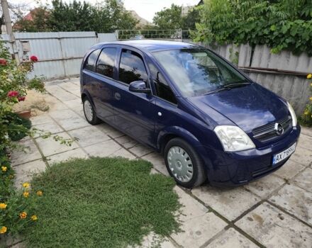 Синий Опель Мерива, объемом двигателя 1.6 л и пробегом 270 тыс. км за 4200 $, фото 1 на Automoto.ua