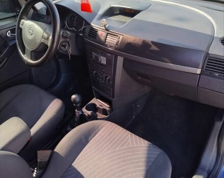 Синий Опель Мерива, объемом двигателя 1.6 л и пробегом 224 тыс. км за 3200 $, фото 13 на Automoto.ua