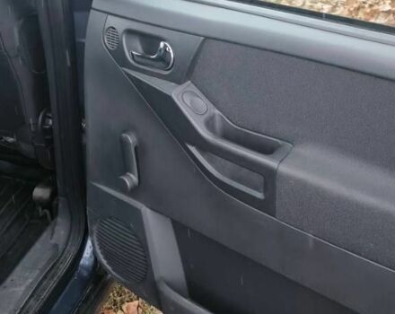 Синий Опель Мерива, объемом двигателя 1.6 л и пробегом 190 тыс. км за 4900 $, фото 3 на Automoto.ua