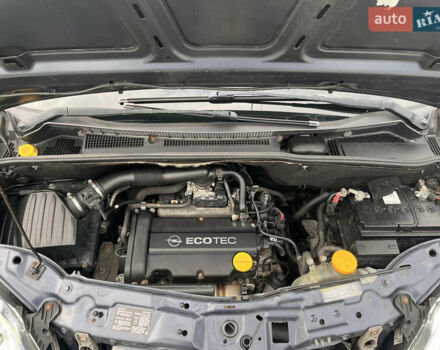 Синий Опель Мерива, объемом двигателя 1.4 л и пробегом 214 тыс. км за 4950 $, фото 31 на Automoto.ua