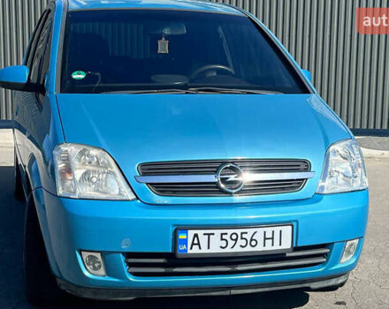 Синий Опель Мерива, объемом двигателя 1.6 л и пробегом 240 тыс. км за 3850 $, фото 1 на Automoto.ua