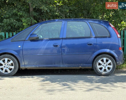 Синий Опель Мерива, объемом двигателя 1.36 л и пробегом 567 тыс. км за 2800 $, фото 1 на Automoto.ua