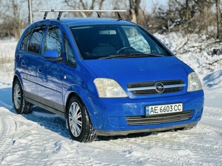 Синий Опель Мерива, объемом двигателя 1.6 л и пробегом 176 тыс. км за 2999 $, фото 1 на Automoto.ua