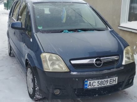 Синий Опель Мерива, объемом двигателя 1.4 л и пробегом 240 тыс. км за 2700 $, фото 1 на Automoto.ua