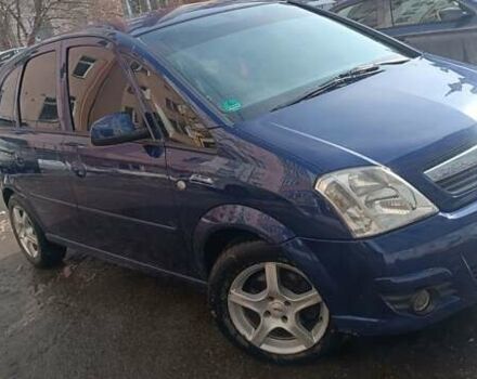 Синий Опель Мерива, объемом двигателя 1.61 л и пробегом 224 тыс. км за 3600 $, фото 1 на Automoto.ua