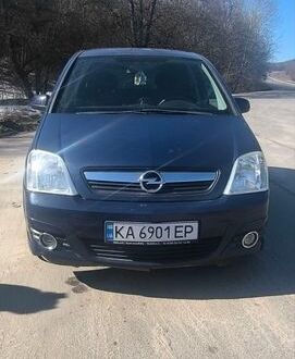 Синій Опель Меріва, об'ємом двигуна 1.36 л та пробігом 245 тис. км за 3500 $, фото 1 на Automoto.ua