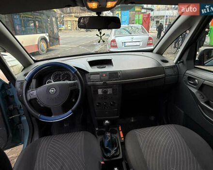 Зеленый Опель Мерива, объемом двигателя 1.6 л и пробегом 242 тыс. км за 4000 $, фото 5 на Automoto.ua