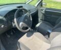 Зеленый Опель Мерива, объемом двигателя 1.7 л и пробегом 224 тыс. км за 1350 $, фото 5 на Automoto.ua