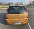 Оранжевый Опель Мерива, объемом двигателя 1.6 л и пробегом 180 тыс. км за 3700 $, фото 3 на Automoto.ua