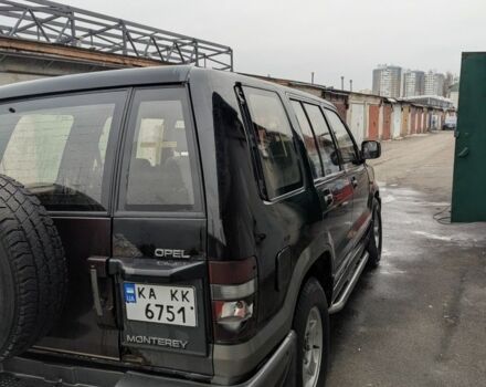 Черный Опель Монтерей, объемом двигателя 3.2 л и пробегом 211 тыс. км за 1000 $, фото 3 на Automoto.ua
