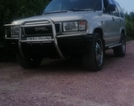 Серый Опель Монтерей, объемом двигателя 3.1 л и пробегом 218 тыс. км за 4999 $, фото 3 на Automoto.ua