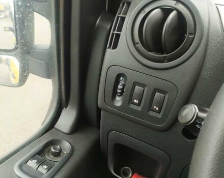 Белый Опель Movano, объемом двигателя 2.3 л и пробегом 380 тыс. км за 17500 $, фото 13 на Automoto.ua