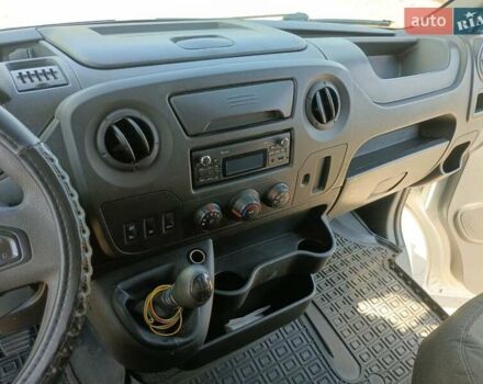 Білий Опель Movano, об'ємом двигуна 2.3 л та пробігом 350 тис. км за 17300 $, фото 8 на Automoto.ua