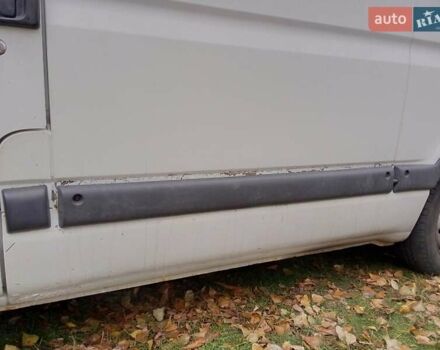 Белый Опель Movano, объемом двигателя 2.5 л и пробегом 238 тыс. км за 5200 $, фото 1 на Automoto.ua