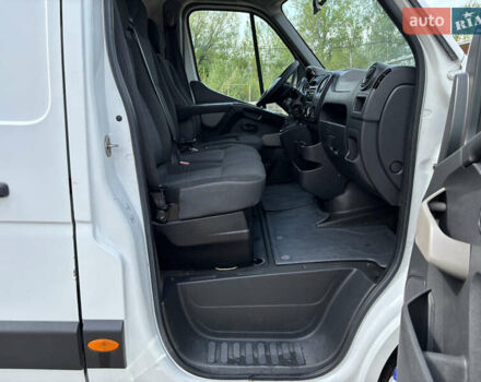 Белый Опель Movano, объемом двигателя 2.3 л и пробегом 390 тыс. км за 9999 $, фото 12 на Automoto.ua