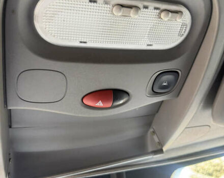 Білий Опель Movano, об'ємом двигуна 2.3 л та пробігом 570 тис. км за 12800 $, фото 16 на Automoto.ua