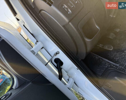 Білий Опель Movano, об'ємом двигуна 2.3 л та пробігом 209 тис. км за 13900 $, фото 14 на Automoto.ua