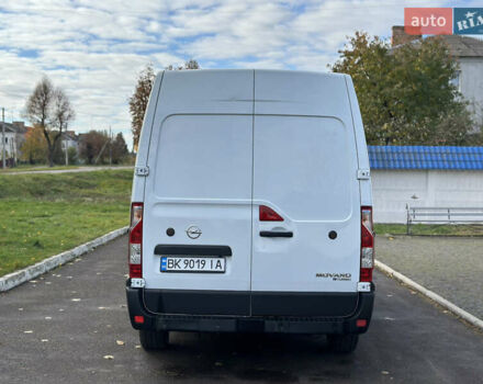Белый Опель Movano, объемом двигателя 2.3 л и пробегом 284 тыс. км за 15700 $, фото 4 на Automoto.ua