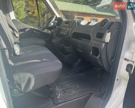 Белый Опель Movano, объемом двигателя 2.3 л и пробегом 400 тыс. км за 18300 $, фото 7 на Automoto.ua