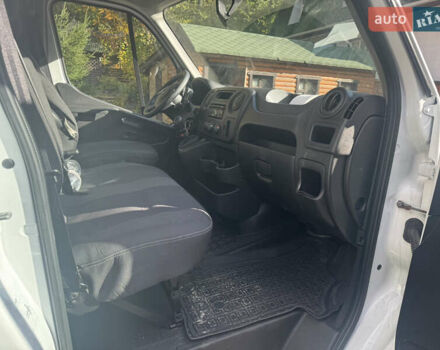 Белый Опель Movano, объемом двигателя 2.3 л и пробегом 400 тыс. км за 18300 $, фото 6 на Automoto.ua