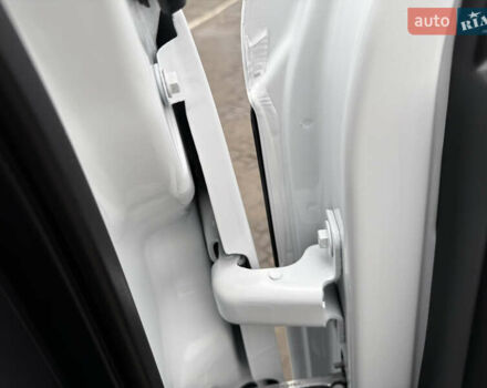 Білий Опель Movano, об'ємом двигуна 0 л та пробігом 156 тис. км за 17400 $, фото 69 на Automoto.ua