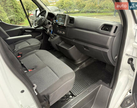 Білий Опель Movano, об'ємом двигуна 0 л та пробігом 156 тис. км за 17400 $, фото 65 на Automoto.ua