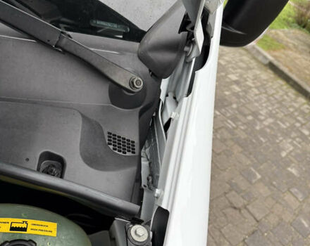 Білий Опель Movano, об'ємом двигуна 0 л та пробігом 156 тис. км за 17400 $, фото 95 на Automoto.ua